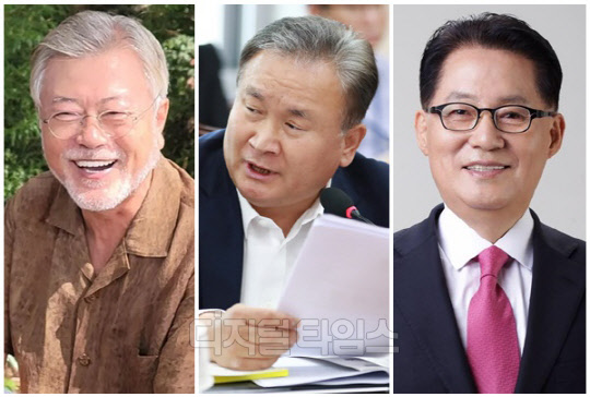 (왼쪽부터) 문재인 전 대통령, 이상민 더불어민주당 의원, 박지원 전 국가정보원장. <디지털타임스 DB, 연합뉴스>